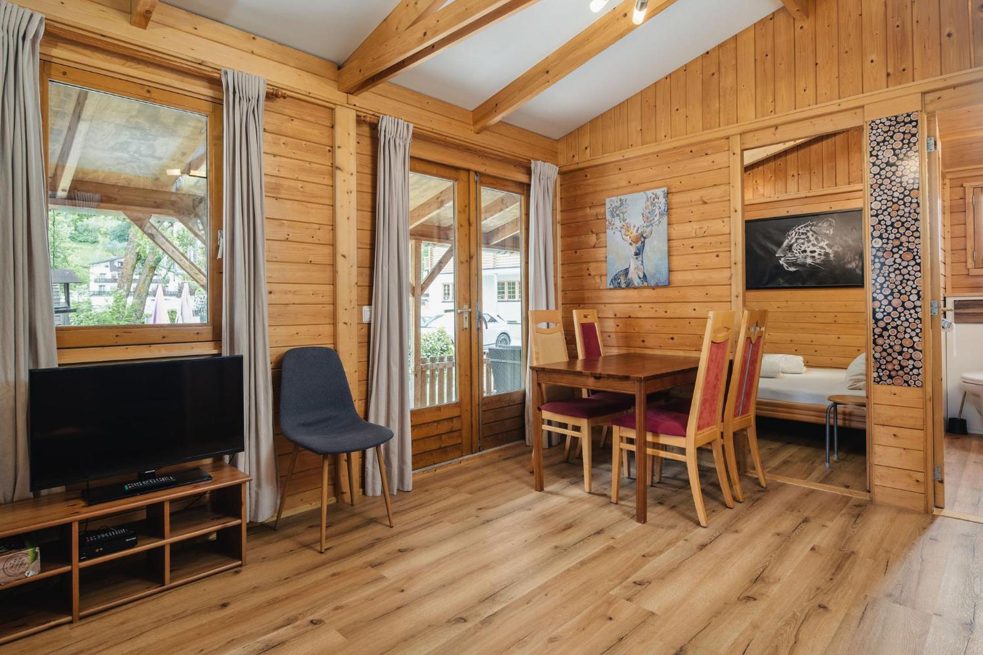 Camping Dreiländereck Blockhütten&Apartments Ried im Oberinntal Exterior foto